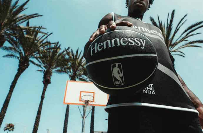 Zdjęcie promujące serię Hennessy NBA